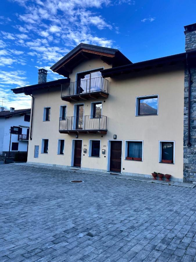 Appartamento A La Bouteucca Fénis Esterno foto